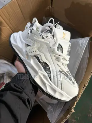 High Quality Sneakers New Designer