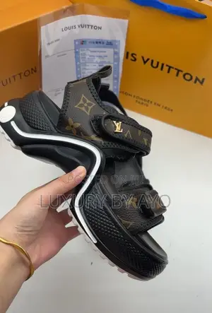 Luxury Louis Vuitton High Grade