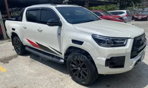 Gr Body Sticker for Hilux, Tacoma, Trucks