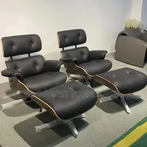 New Modern Quality Relaxing Accent Chair.