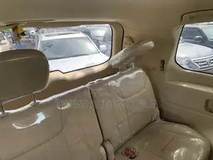 Lexus LX 570 AWD 2015 Gold