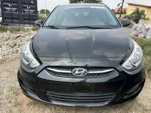 Hyundai Accent SE Hatchback 2016 Black
