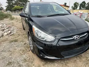 Hyundai Accent SE Hatchback 2016 Black