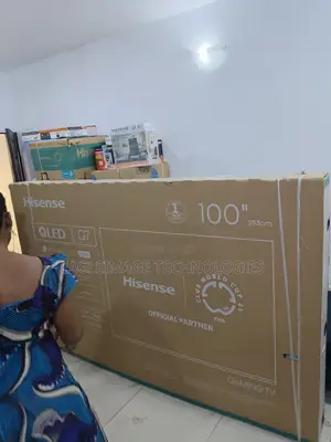 Giant 100" Hisense Qled Smart Tv for Luxury Homes