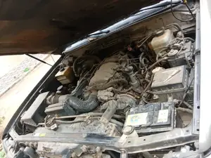 Lexus LX 470 AWD 2001 Green