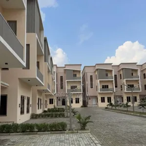 4bdrm Duplex in Dawaki for sale