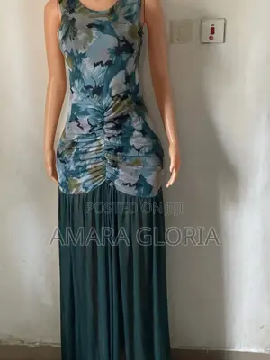 Women's Elegant Print Round Neck Dress With Sleeveless