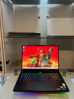 Laptop Lenovo Legion 7 32GB Intel Core Ultra 9 SSD 1T