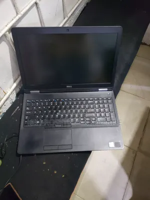 Laptop Dell Latitude 15 E5570 8GB Intel Core I5 SSD 128GB