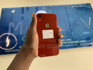 Apple iPhone XR 64 GB Red