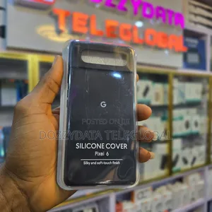 Google Pixel 6 Silicone Cover Case