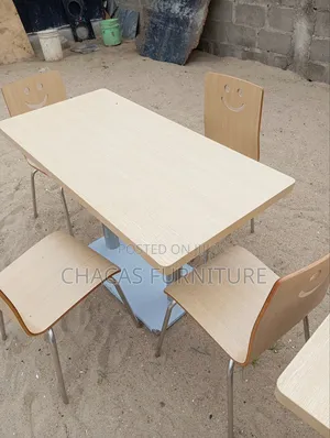 Modern 4-Seater Dining/Cafe Set – Light Oak Finish