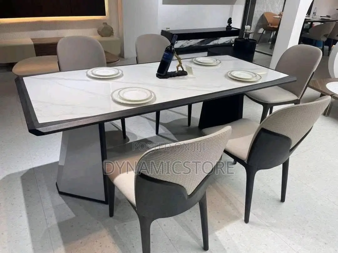 6 Seaters Dinning Table