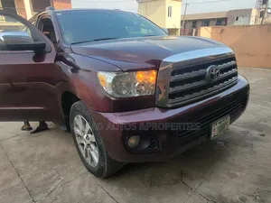 Toyota Sequoia Limited 4dr SUV (5.7L 8cyl 6A) 2008 Silver
