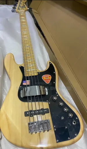 Fender Squier Five Strings Active Jazz Bass