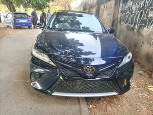 Toyota Camry 2018 Blue