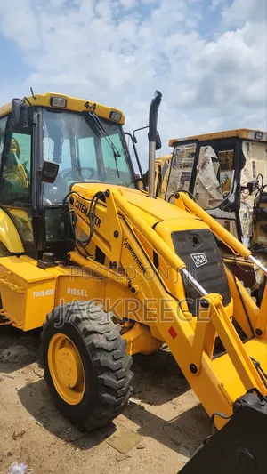 Clean Company Used JCB and Cat Backhoe for Sale