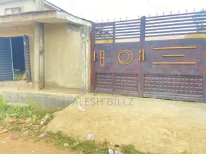 3bdrm Block of Flats in Captain Ekoro, Abule Egba for sale