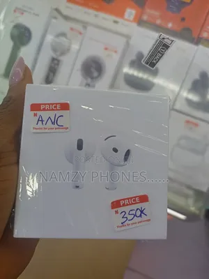Apple Airpod 4 Active Noise Cancellation