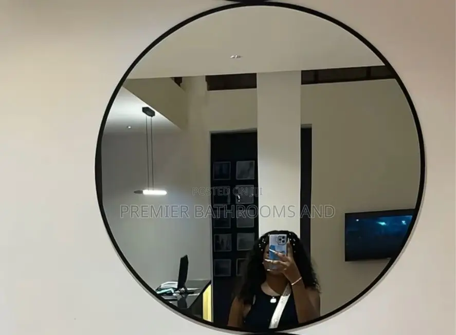 Frame Mirror