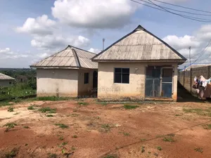 8bdrm Block of Flats in Top City Estate, Ifo for sale