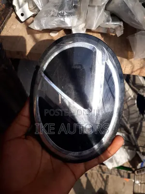 Front Grille Logo Lexus Rx 350 or Is250