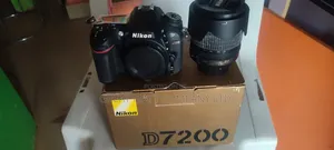 Nikon D7200 Camera With 18-140 Lens