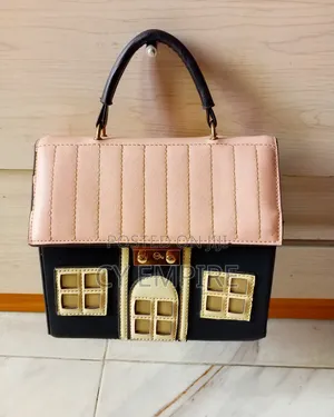 The Hearthstone Handbag