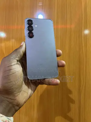 Samsung Galaxy S25 256 GB Silver
