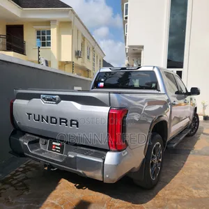 Toyota Tundra 2024 Silver
