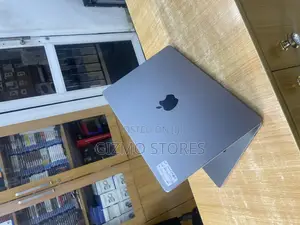 Laptop Apple MacBook Pro 2021 M1 16GB Apple M1 Pro SSD 512GB
