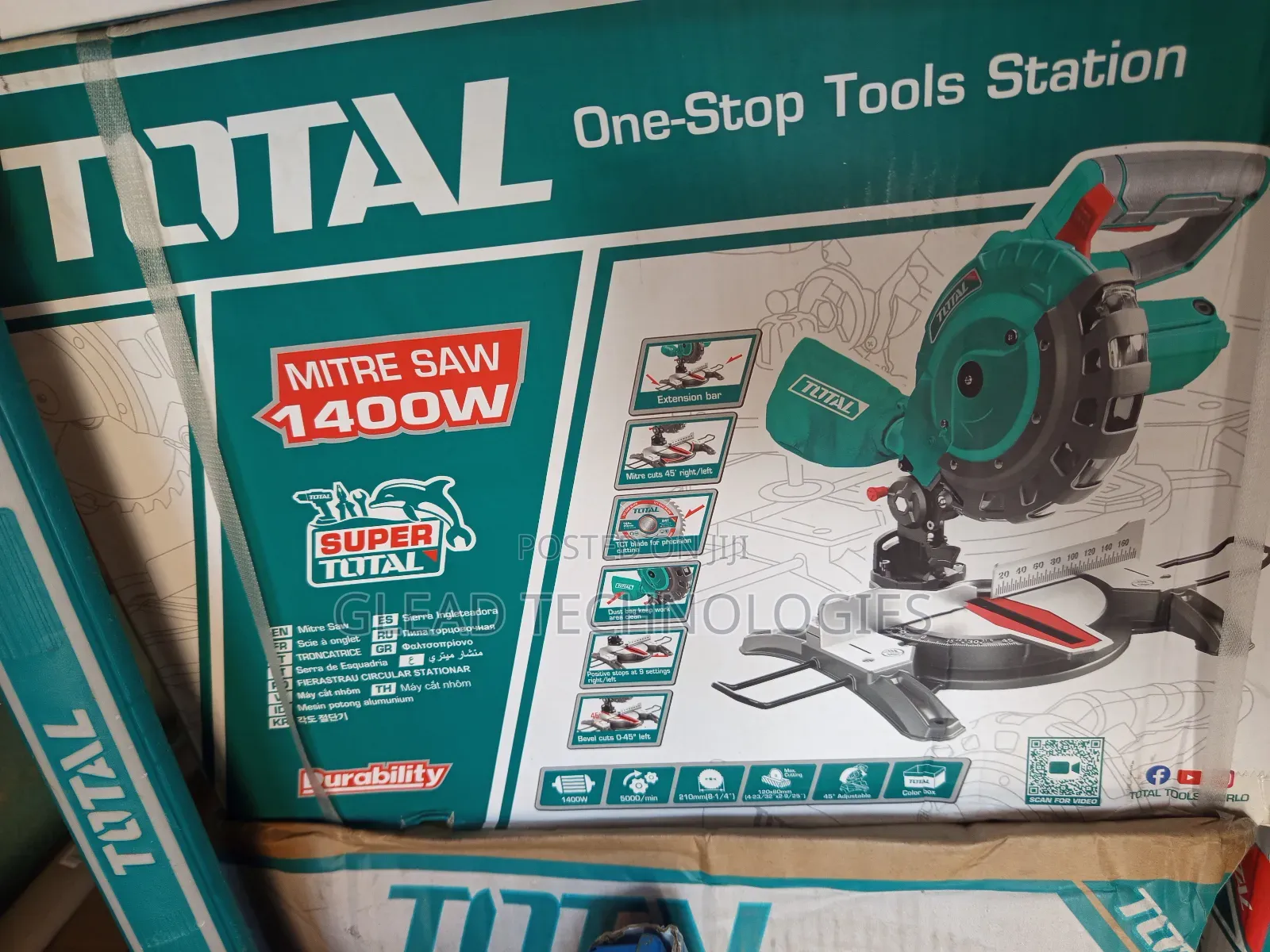 Metre Saw 1400w. Total