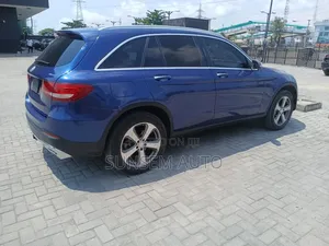 Mercedes-Benz GLC-Class 2017 Blue