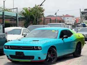Dodge Challenger GT AWD 2018 Blue