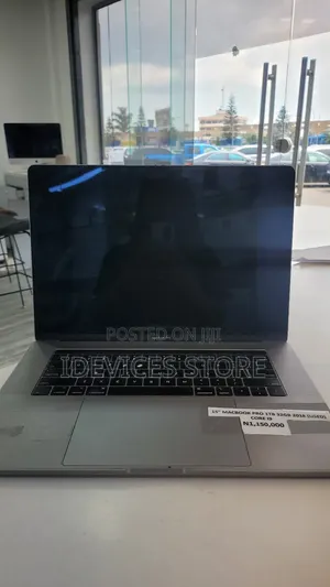 Laptop Apple MacBook Pro 2018 32GB SSD 1T