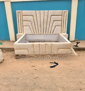 6by6 Complet Set Bed Frame