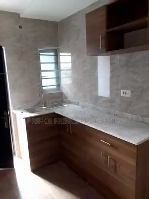 Furnished 2bdrm Block of Flats in Surulere for rent