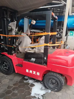 3.5 Tons Hangcha Forklift Tripple Stage
