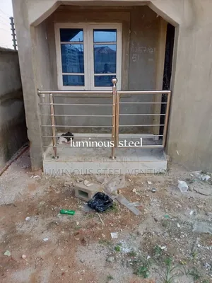 Easy-to-Use Stainless Steel Handrails for Your Staircase and Balcony