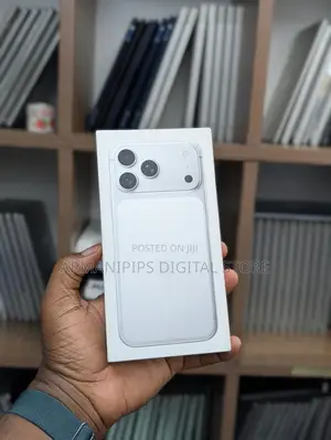 New Apple iPhone 17 Pro Max 2 TB Silver