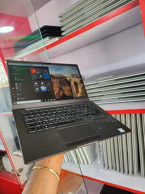 Laptop Dell Latitude 7300 16GB Intel Core i7 SSD 256GB