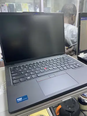 Laptop Lenovo ThinkPad T14 G4 16GB Intel Core Ultra 7 SSD 512GB