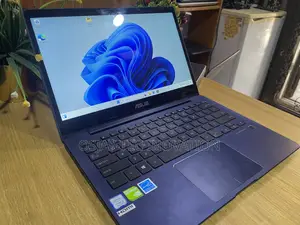 Laptop Asus ZenBook 13 UX331UN 8GB Intel Core i5 SSD 256GB