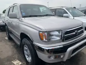 Toyota 4-Runner 2002 Silver