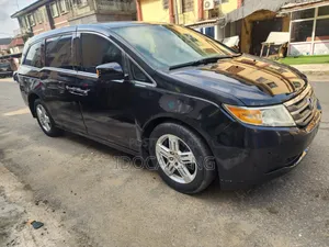 Honda Odyssey Touring 2012 Black