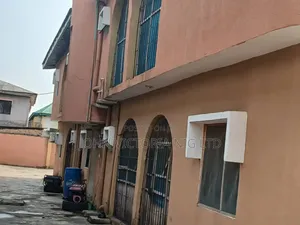 12bdrm Block of Flats in Ogunrobi Estate, Alimosho for sale