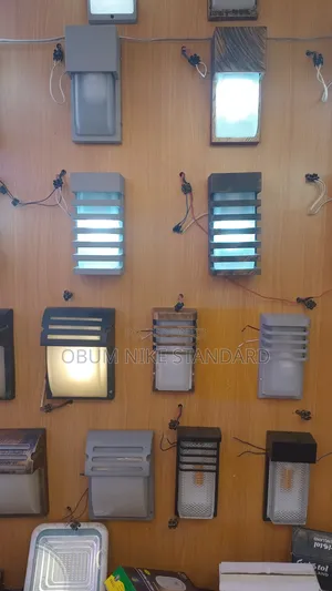 Wall Bracket Light With Bulb