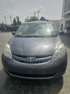 Toyota Sienna LE AWD 2006 Gray