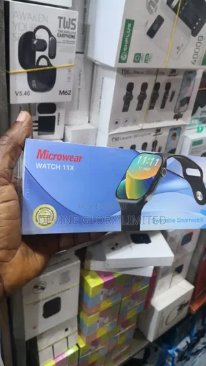 Micro Wear Smart Watch Water Proofed U Can Swim Wit It