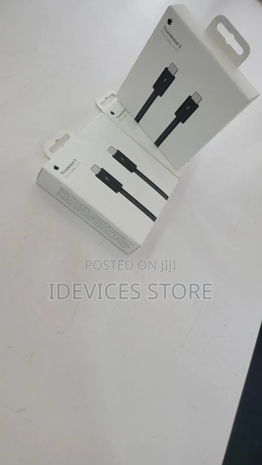 Apple Thunderbolt 5 Pro Cable (1m)